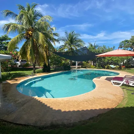Casa De Descanso En Monterrico